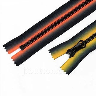 Пластични затварачи поред дворишта