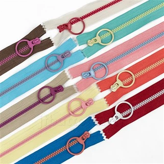 # 3 обликовани пластични патентни затварач за одећу