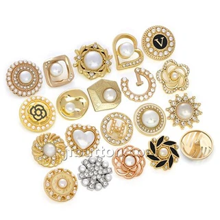 Златна дугмад за капут